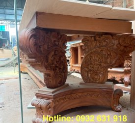 Chân bàn ăn chạm hoa tinh sảo
